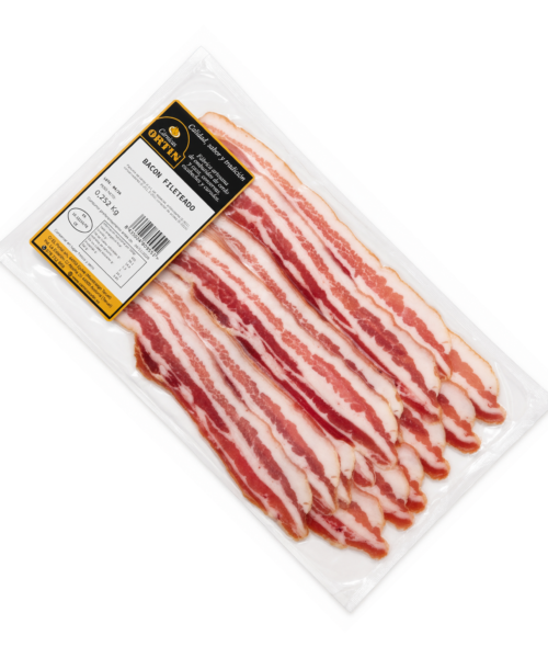 Bacon fileteado Cárnicas Ortín en envase al vacío.