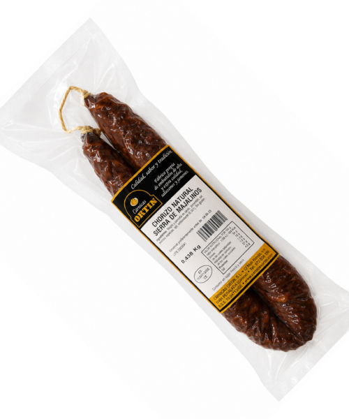 Chorizo Natural Sierra de Majalinos Cárnicas Ortín envasado al vacío.